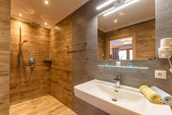Bad 1 Appartement A