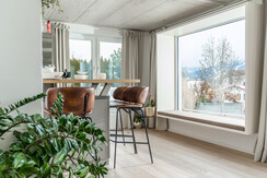 Große helle Fenster für eine angenehmes Ambiente