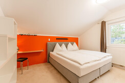 Schlafzimmer 4