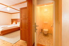 Separate Toilette