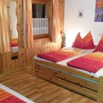 Pomiń zdjęcie triple room with shower, WC