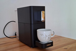 Capsule coffee machine