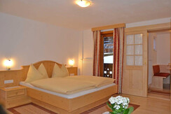 Wohn- Schlafraum mit Balkon