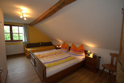 Dreibettzimmer mit Dusche und Wc