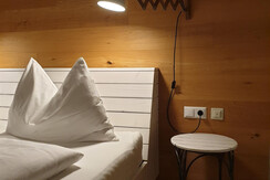 321 Bett