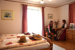 Schlaf Zimmer für 2-3 Personen (Klappbett)