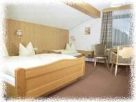 Dreibettzimmer