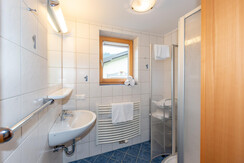 Bad mit Dusche