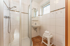 Waldheimat bathroom