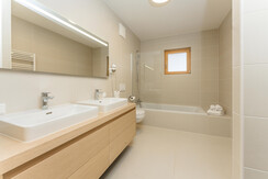 Typ 2E_3.10_Badezimmer_Wanne