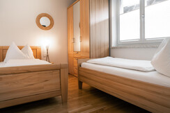 Schlafzimmer 2 mit zwei Einzelbetten