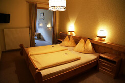 Dreibettzimmer