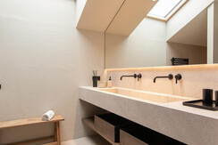 22_Villa Liesl_Penthouse_small-23
