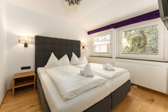 Schlafzimmer 2 mit Doppelbett