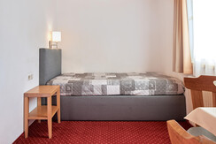 einzelbett